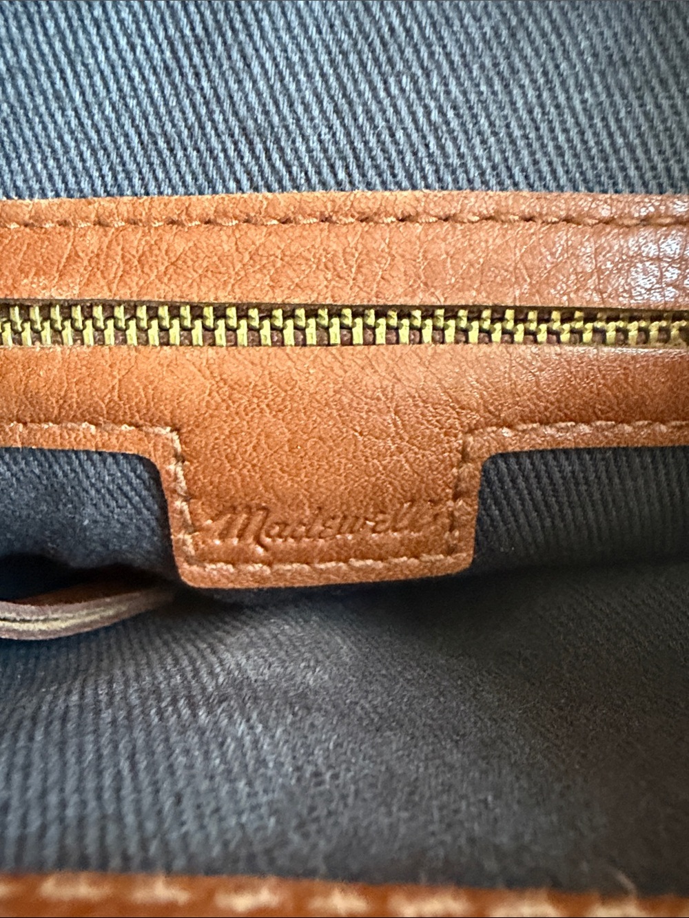Madewell The Slim Brooklyn Crossbody Bag in Leather - Picture 7 of 8